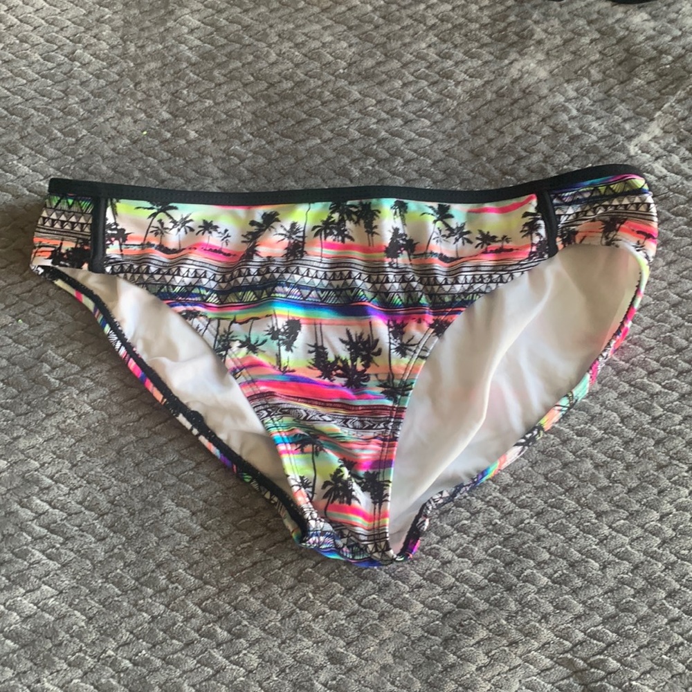 Bikini bottom